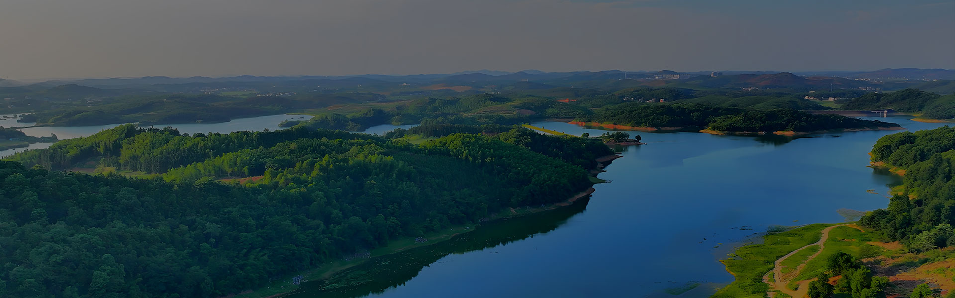 Ota meihin yhteytt&auml;